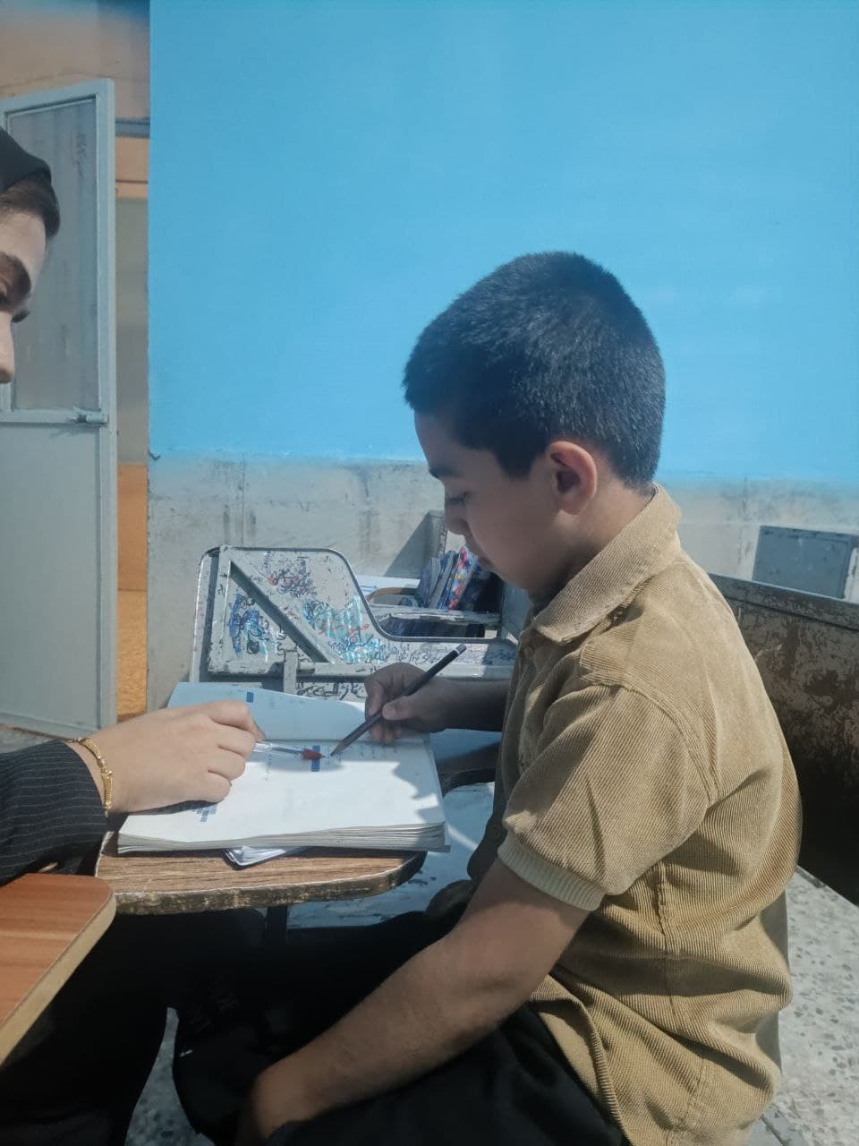 آموزشگاه علمی و زبان خارجه دستوری